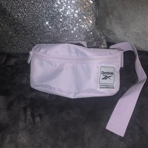 GUC LilacPurple Reebok Fannypack/waist bag/belt bag/mini bag 2pockets adjustable
